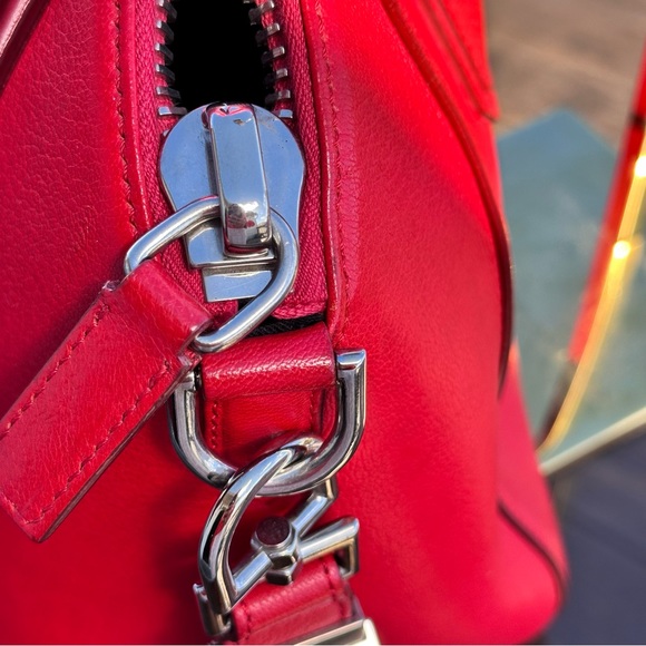 🔥🔥Givenchy Antigona Bag🔥🔥 - Picture 4 of 7